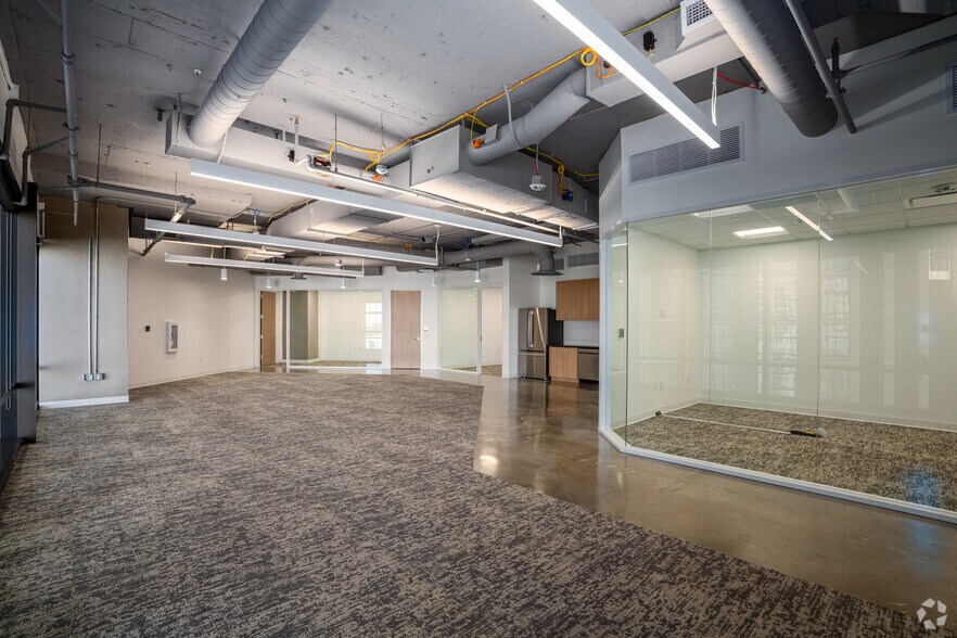 More Photos Of 701 Brazos St, Austin Office For Lease