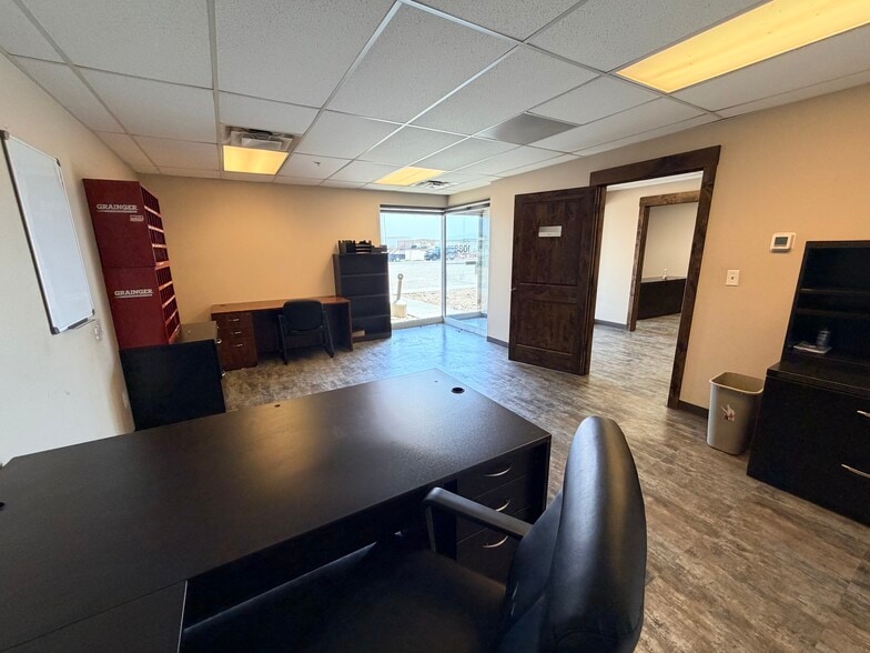 More Photos Of 1088 N Robertson Rd, Casper Flex For Sale