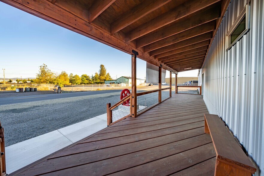 More Photos Of 8211 15th St, Medford Warehouse For Sale