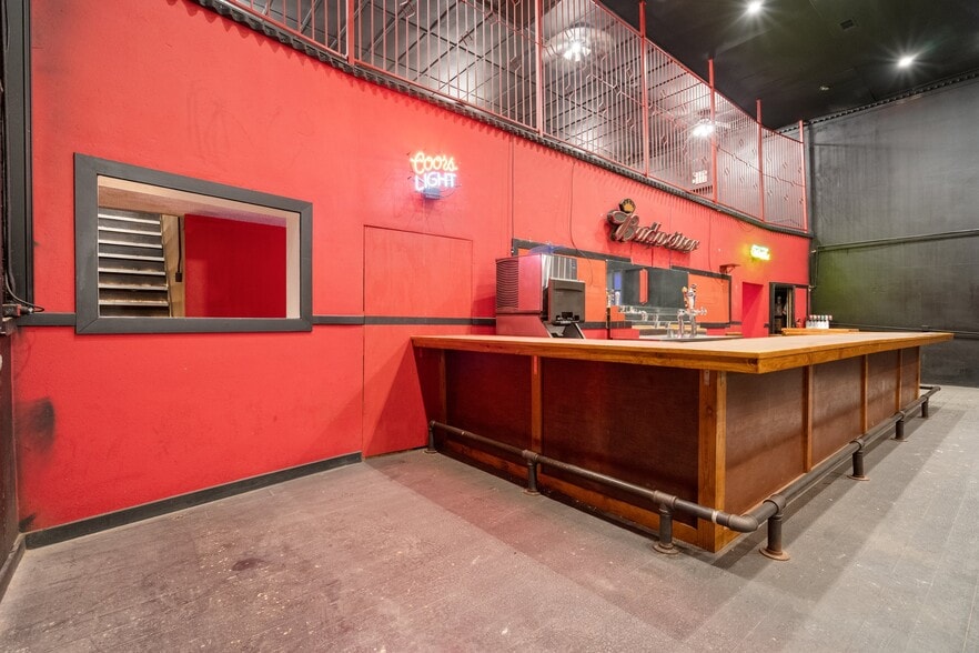 More Photos Of 98 Eureka St, Batesville Movie Theatre For Sale