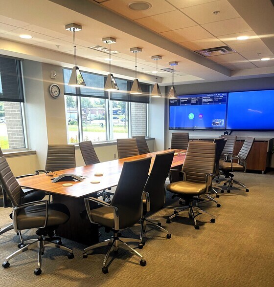 More Photos Of 7926 S Platte Canyon Rd, Littleton Office For Sale