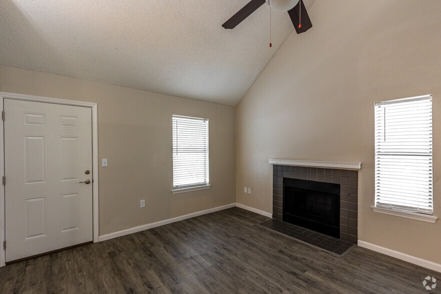 More Photos Of 3304 Golden Rd, Tyler Apartments For Sale
