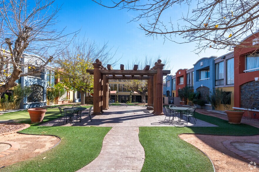 More Photos Of 6655 Gateway Blvd W, El Paso Hotel For Sale