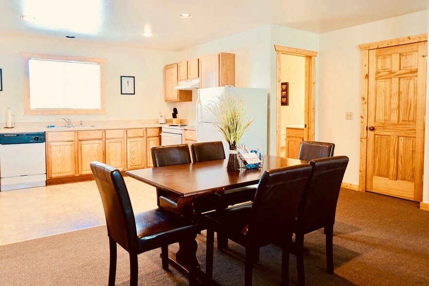 More Photos Of 229 N Hayden St, West Yellowstone Hotel For Sale