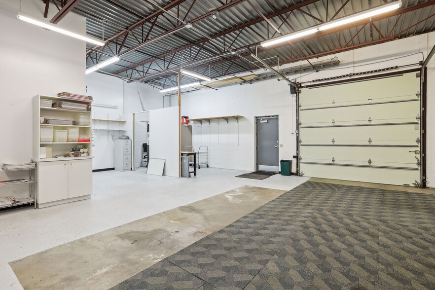 More Photos Of 2525 Nevada Ave N, Golden Valley Light Distribution For Sale