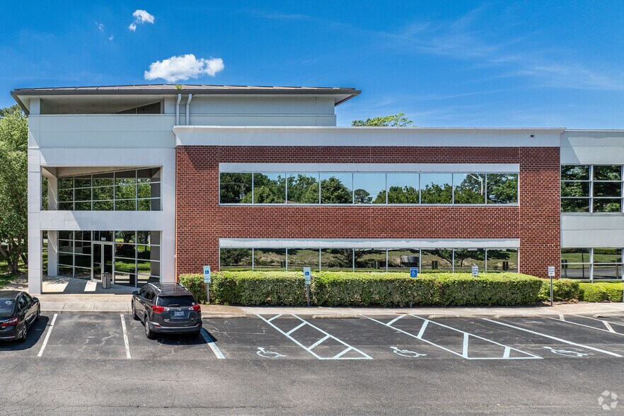 More Photos Of 525 S Independence Blvd, Virginia Beach Medical For Lease