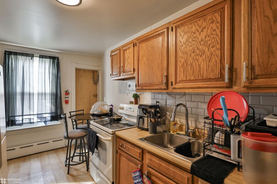 More Photos Of 1037 W Turner St, Allentown Multifamily For Sale
