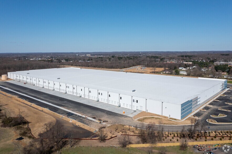 Primary Photo Of 1000 Commerce Center Dr, Elkton Distribution For Lease