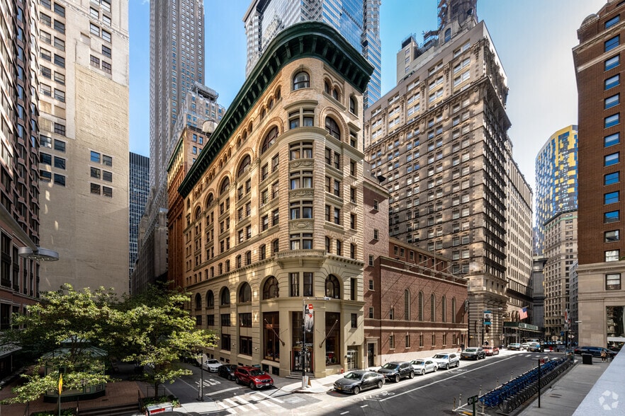 Primary Photo Of 62 William St, New York Office For Lease
