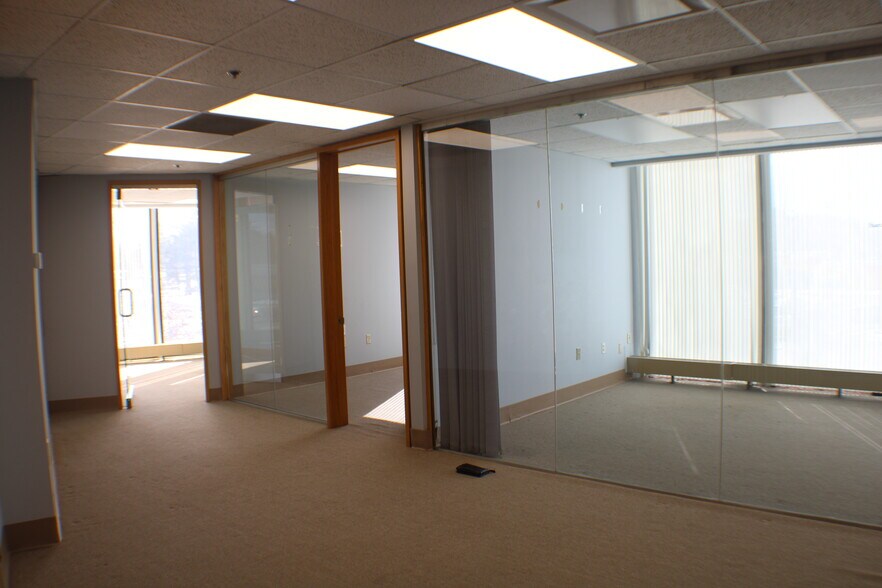 More Photos Of 97 Washington Ave, North Haven Medical For Lease