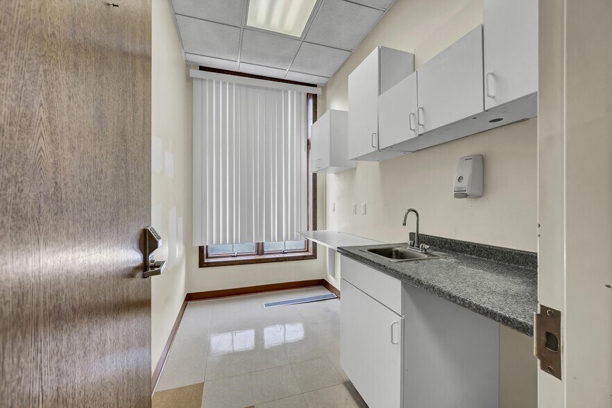 More Photos Of 48 Route 6, Yorktown Heights Medical For Sale