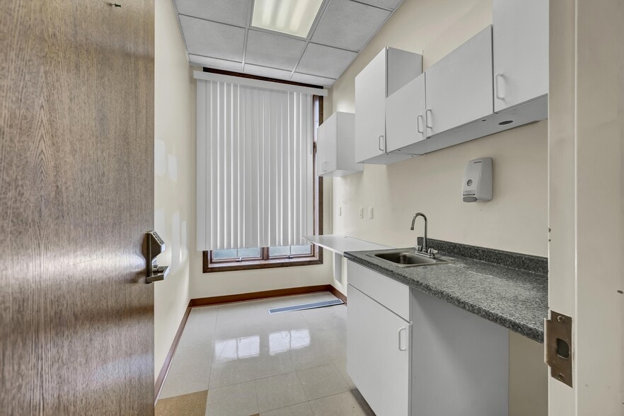 More Photos Of 48 Route 6, Yorktown Heights Medical For Sale
