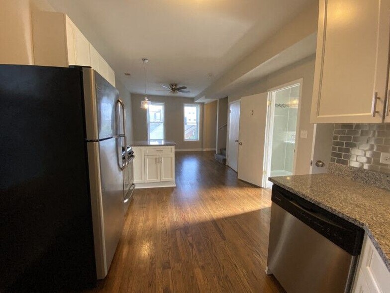More Photos Of 2014 W McLean Ave, Chicago Apartments For Sale