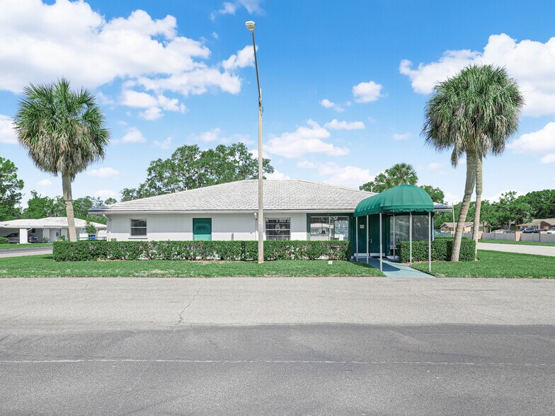 More Photos Of 601 Imperial blvd, Lakeland Specialty For Sale