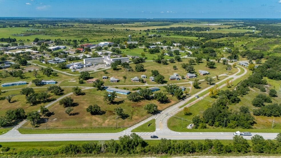 More Photos Of 6000 FL-31 Hwy, Arcadia Flex For Sale