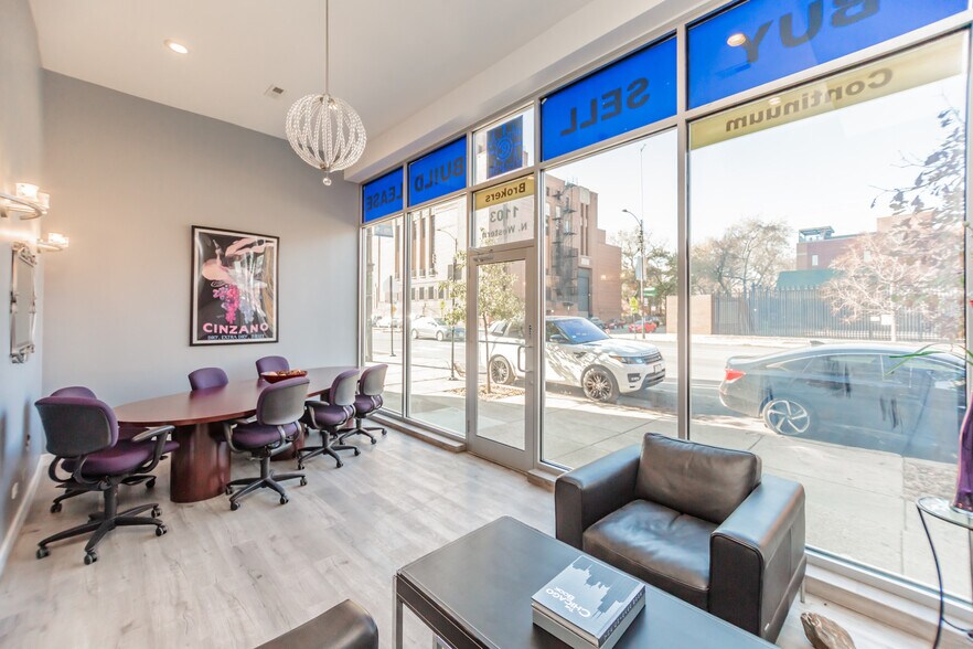 More Photos Of 1103 N Western Ave, Chicago Storefront Retail Office For Lease