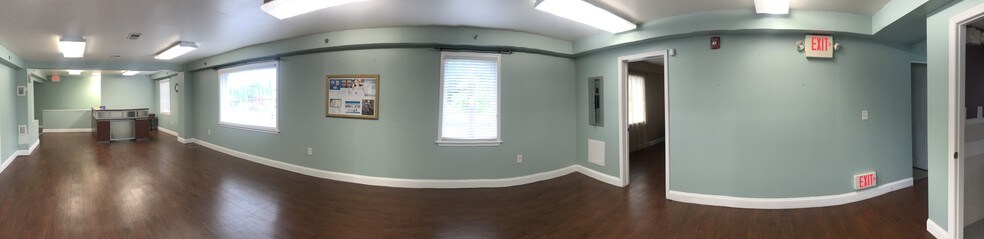 More Photos Of 2940 Dekalb Pike, Norristown Freestanding For Sale