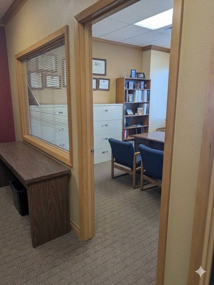 More Photos Of 1106 N Washington St, Spokane Storefront Retail Office For Lease
