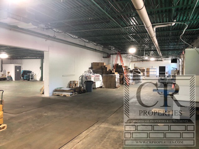 More Photos Of 195 Hudson St, Cornwall-on-Hudson Distribution For Lease