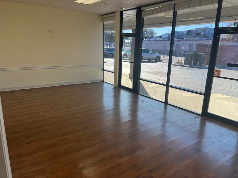 More Photos Of 4740-4780 US Highway 19, New Port Richey Unknown For Lease