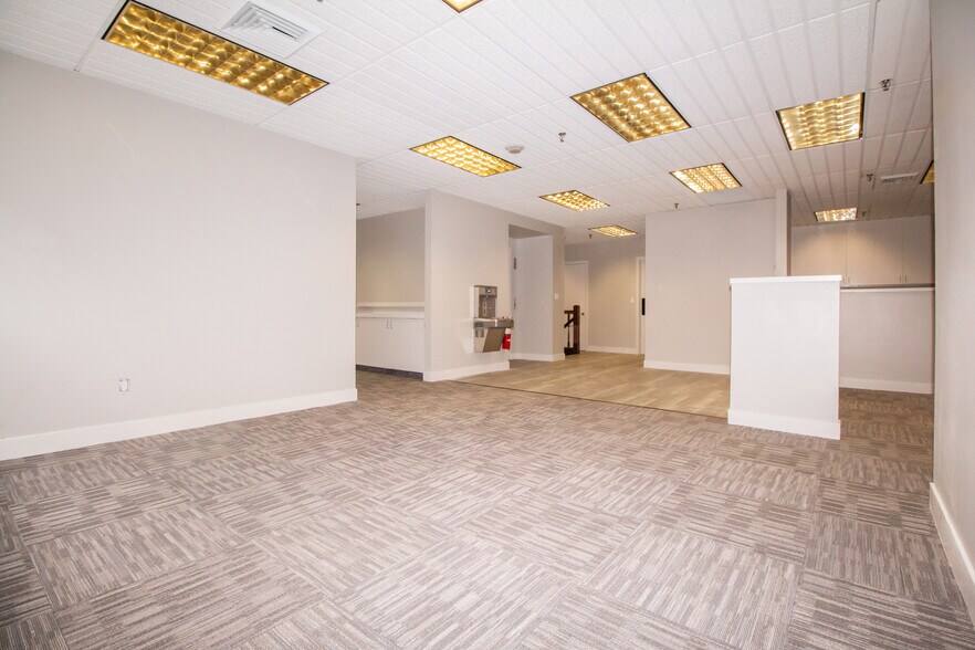 More Photos Of 8 Norwich St, Worcester Office For Lease