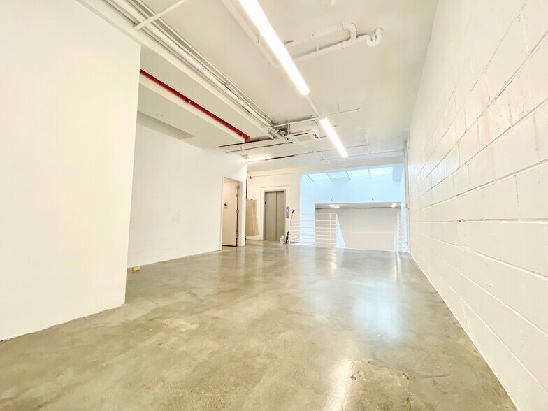 More Photos Of 888 Lorimer St, Brooklyn Loft Creative Space For Lease