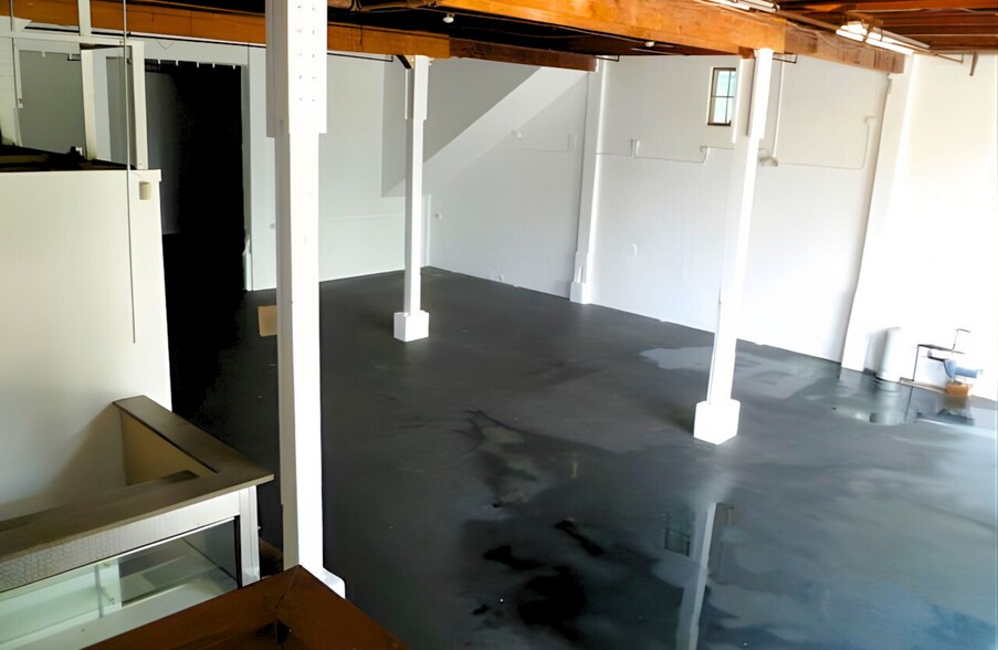 More Photos Of 420 6th St, West Palm Beach Flex For Lease