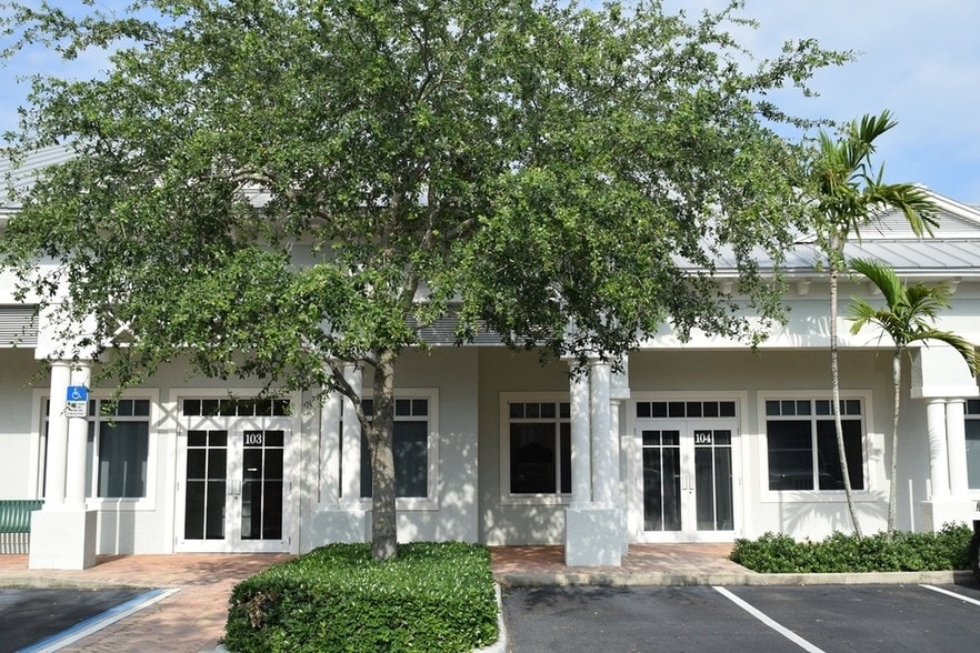 More Photos Of 820 W Indiantown Rd, Jupiter Office For Lease