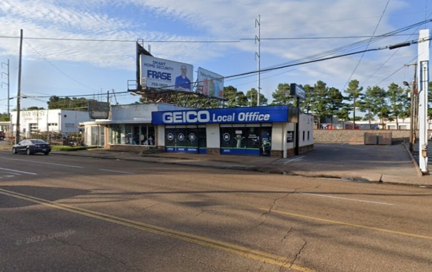 Primary Photo Of 4759 Poplar Ave, Memphis Freestanding For Lease