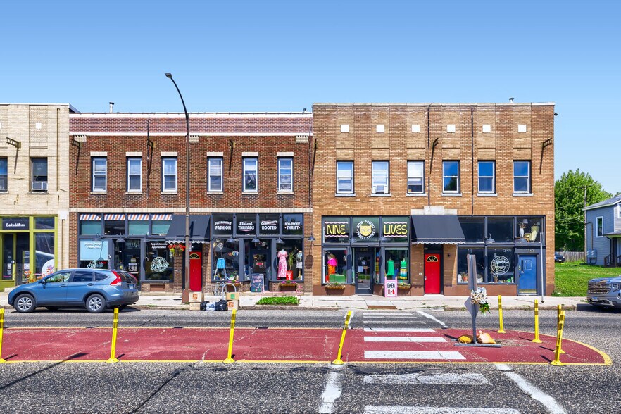 Primary Photo Of , Saint Paul General Retail For Sale