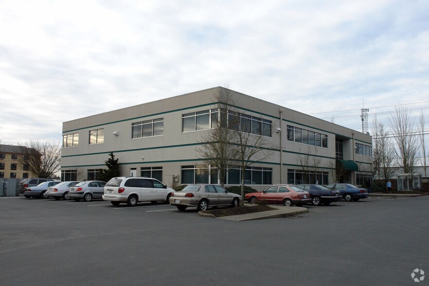 More Photos Of 7200 NE 41st St, Vancouver Office For Lease