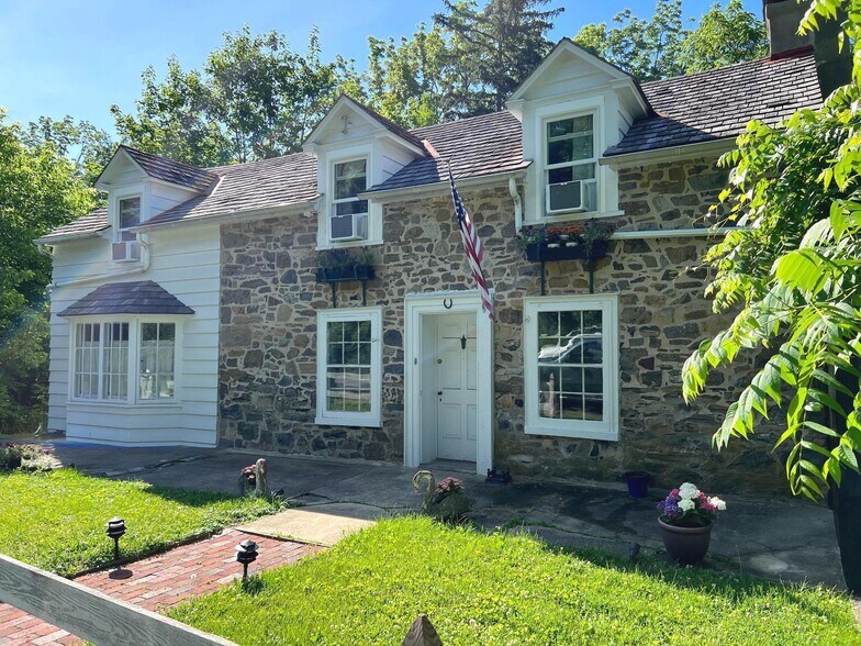 Primary Photo Of 6230 Lower York Rd, New Hope Freestanding For Sale