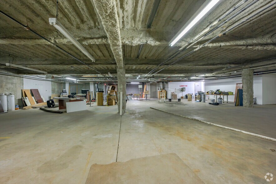 More Photos Of 330 Main St, Hartford Office For Sale