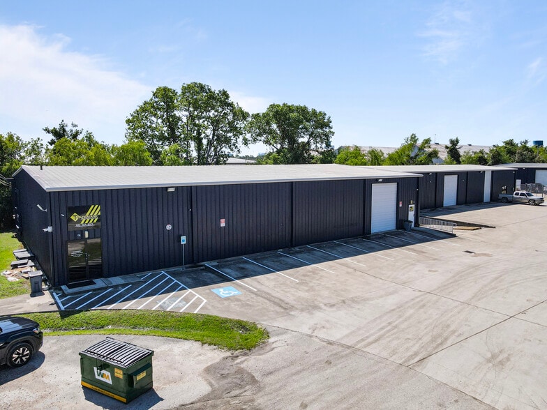More Photos Of 1500 Brittmoore Rd, Houston Warehouse For Lease