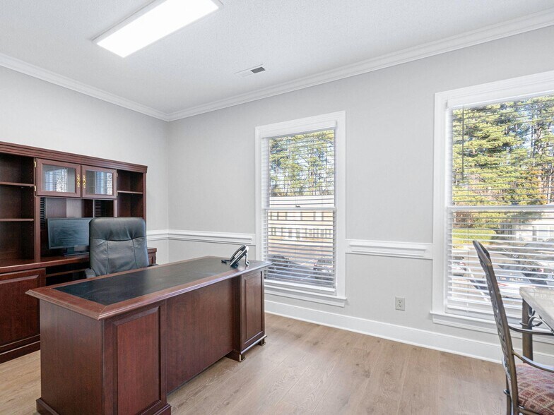 More Photos Of 6512 Six Forks Rd, Raleigh Coworking Space