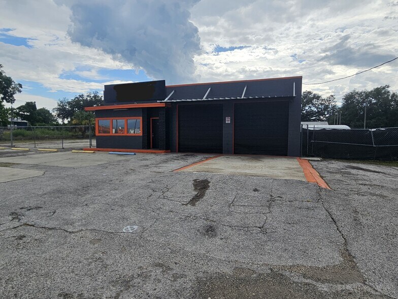 More Photos Of 15217 US 301, Dade City Office For Sale