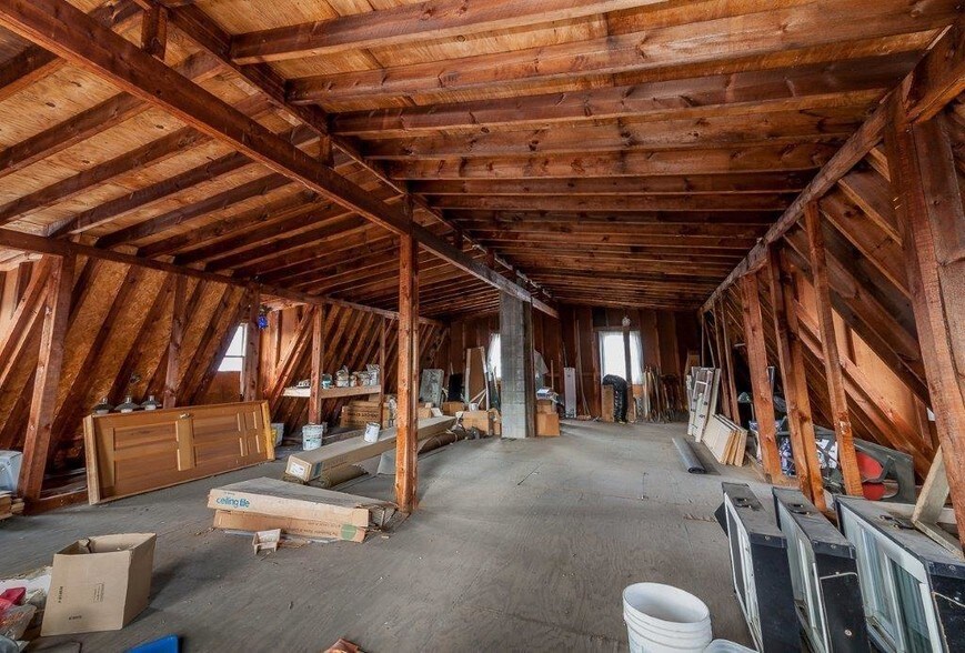 More Photos Of 55 Foxhall Ave, Kingston Office For Sale