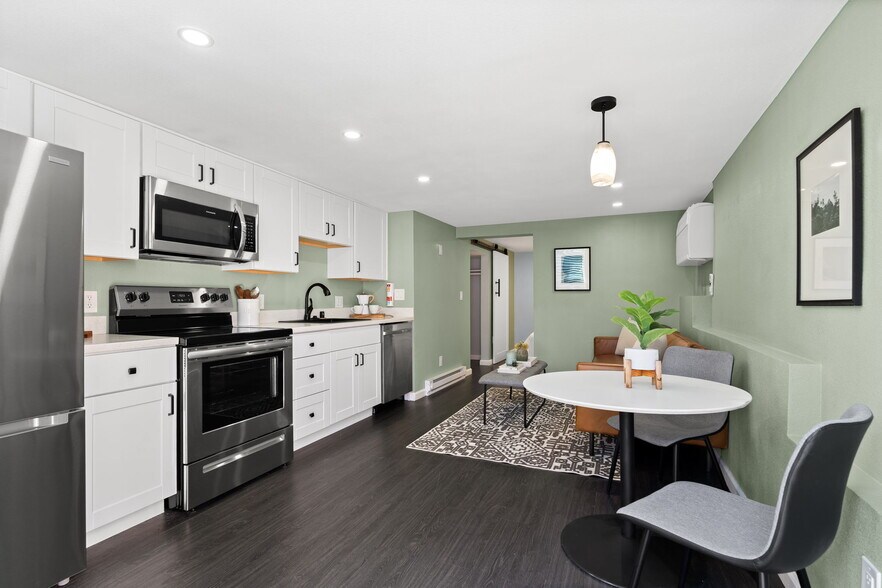 More Photos Of 8124 Greenly Dr, Oakland Apartments For Sale