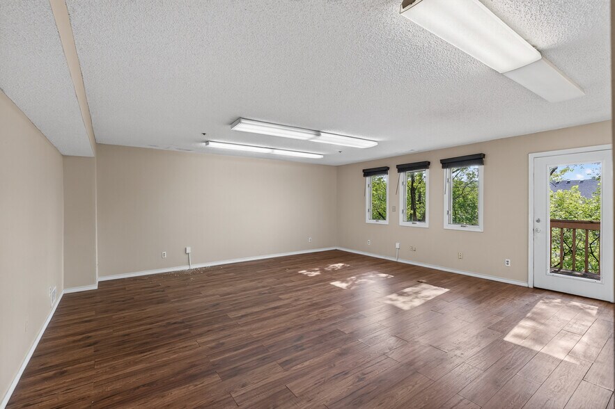More Photos Of 14565-14579 Grand Ave S, Burnsville Office For Sale