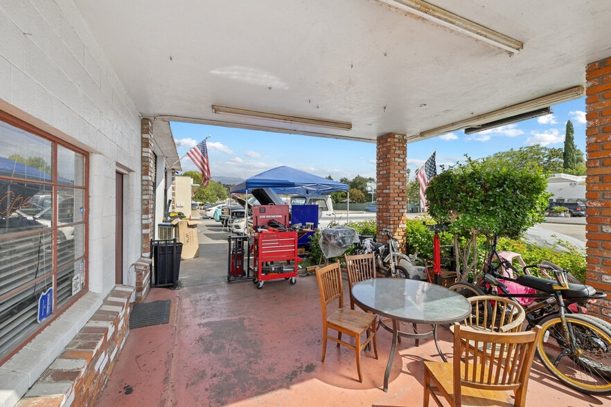 More Photos Of 501 N Ventura Ave, Oak View Auto Repair For Sale