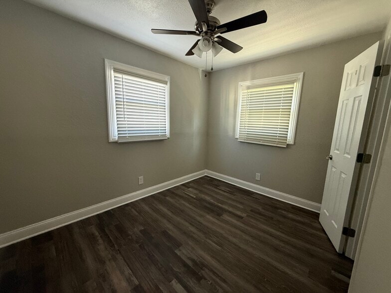 More Photos Of 2225 Alma Ct, Charlotte Multifamily For Sale