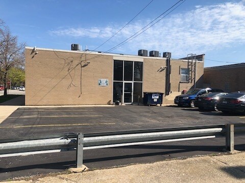 More Photos Of 3425 W Peterson Ave, Chicago Office For Sale