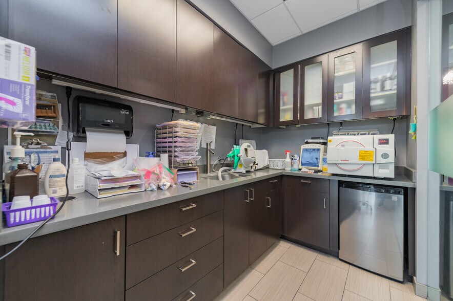 More Photos Of 113 Waterworks Way, Irvine Medical For Sale