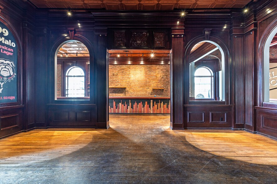 More Photos Of 249 Ponce De Leon Ave NE, Atlanta Restaurant For Sale
