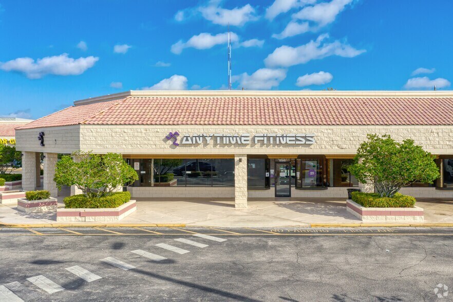 More Photos Of 14001-14211 W Colonial Dr, Winter Garden Unknown For Lease