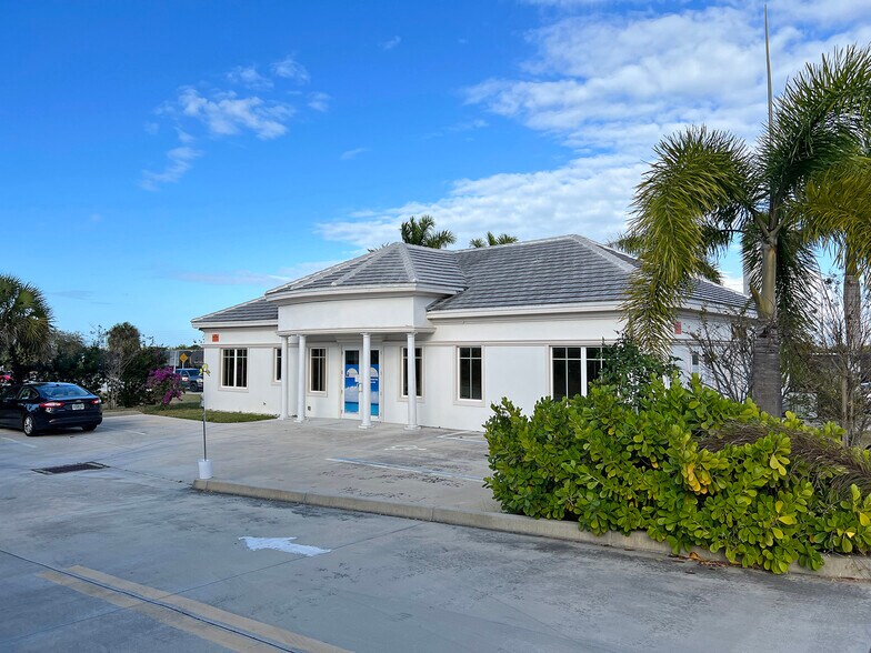 More Photos Of 1001 N US Highway 1, Fort Pierce Medical For Lease