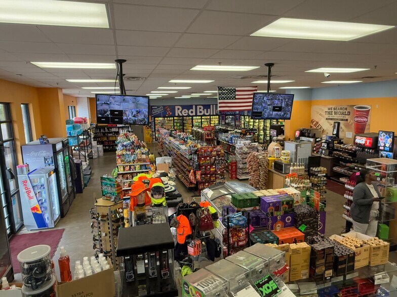 More Photos Of 988 Gap Farm Rd, Arcadia Service Station For Sale