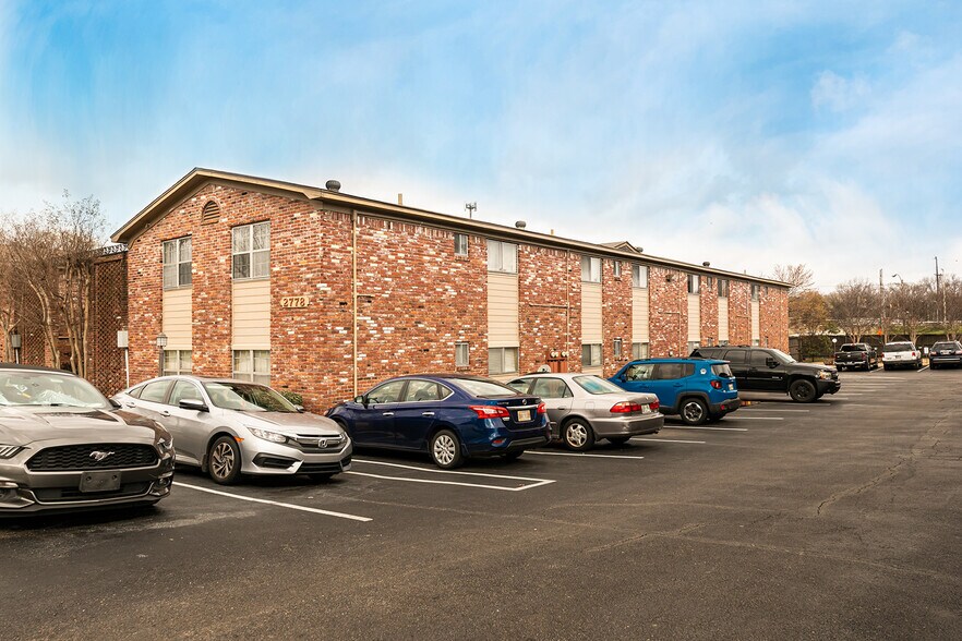 More Photos Of 2780 Madison Ave, Memphis Apartments For Sale