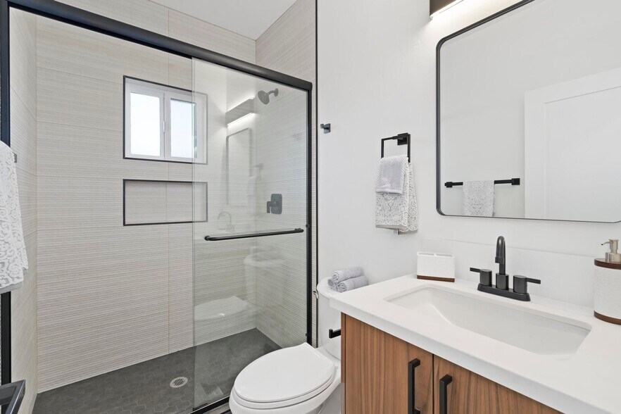 More Photos Of 3582 Hatteras Ave, San Diego Apartments For Sale
