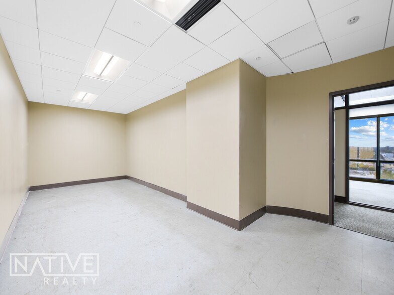 More Photos Of 1909 Tyler St, Hollywood Office For Lease